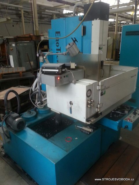 Elektroerozivní hloubící stroj M 430 CNC (Elektroerozivni hloubicka EUROTECH M 430 CNC (22).jpg)